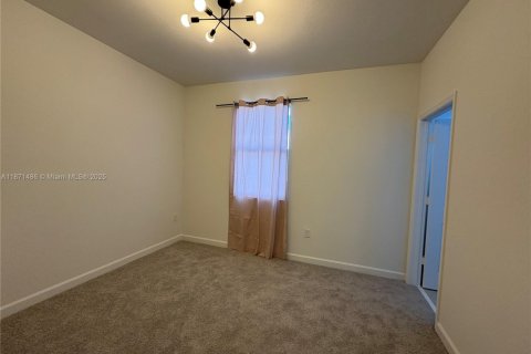 Townhouse in Homestead, Florida 3 bedrooms, 123.56 sq.m. № 1922881 - photo 16