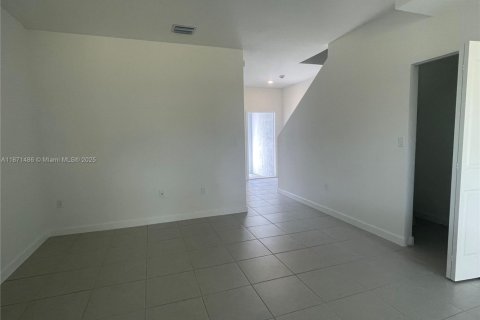 Townhouse in Homestead, Florida 3 bedrooms, 123.56 sq.m. № 1922881 - photo 8