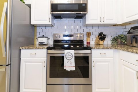 Condominio en venta en Kissimmee, Florida, 3 dormitorios, 137.87 m2 № 1823224 - foto 12