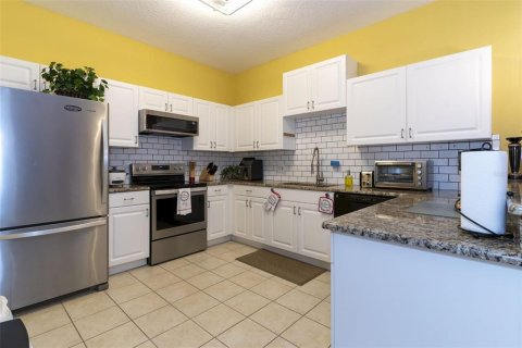 Condominio en venta en Kissimmee, Florida, 3 dormitorios, 137.87 m2 № 1823224 - foto 10