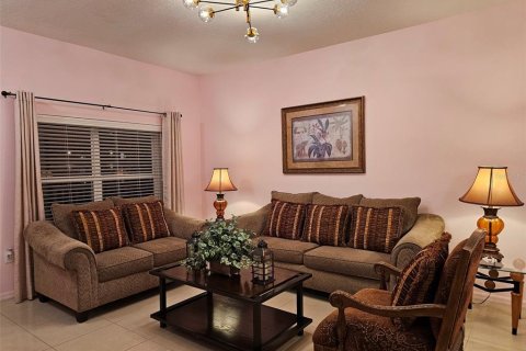 Condominio en venta en Kissimmee, Florida, 3 dormitorios, 137.87 m2 № 1823224 - foto 8