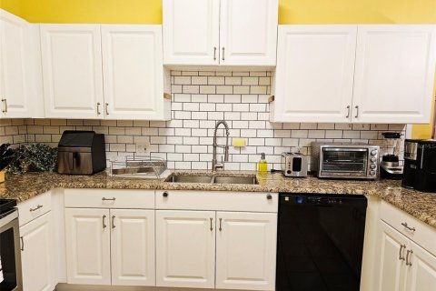 Condominio en venta en Kissimmee, Florida, 3 dormitorios, 137.87 m2 № 1823224 - foto 15