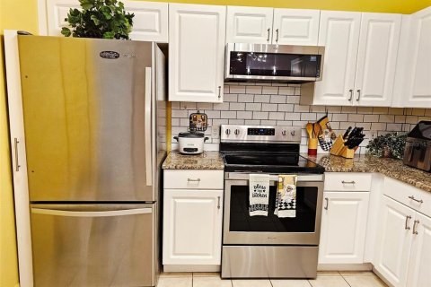Condominio en venta en Kissimmee, Florida, 3 dormitorios, 137.87 m2 № 1823224 - foto 14
