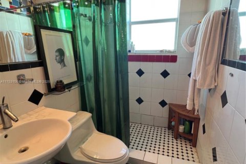 Copropriété à vendre à Miami Beach, Floride: 1 chambre, 41.81 m2 № 1874443 - photo 15