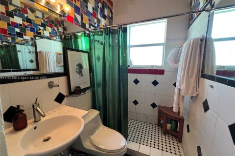 Copropriété à vendre à Miami Beach, Floride: 1 chambre, 41.81 m2 № 1874443 - photo 16