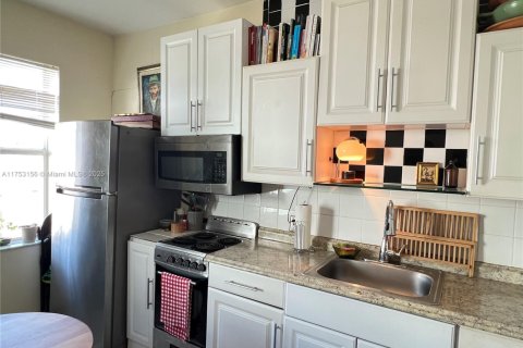 Copropriété à vendre à Miami Beach, Floride: 1 chambre, 41.81 m2 № 1874443 - photo 7