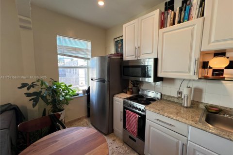 Copropriété à vendre à Miami Beach, Floride: 1 chambre, 41.81 m2 № 1874443 - photo 9