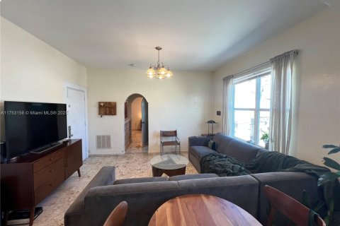 Copropriété à vendre à Miami Beach, Floride: 1 chambre, 41.81 m2 № 1874443 - photo 13