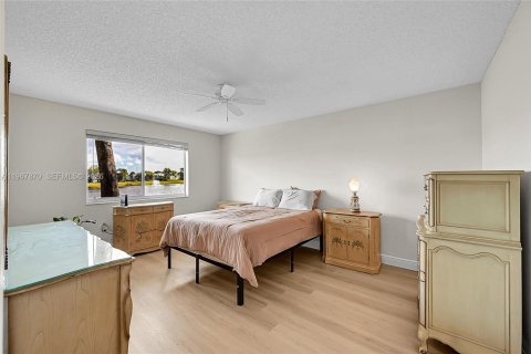 Copropriété à vendre à Tamarac, Floride: 2 chambres, 112.88 m2 № 2029764 - photo 8