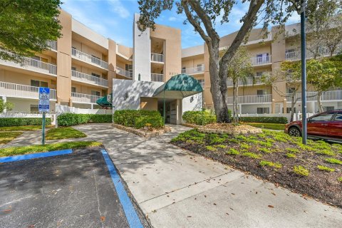 Condo à Tamarac, Floride, 2 chambres  № 2029764