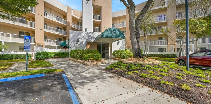 Condo à Tamarac, Floride, 2 chambres  № 2029764