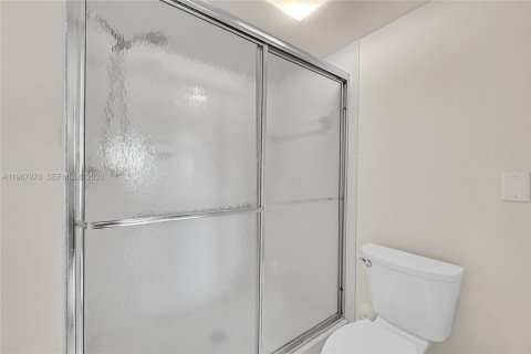 Copropriété à vendre à Tamarac, Floride: 2 chambres, 112.88 m2 № 2029764 - photo 12