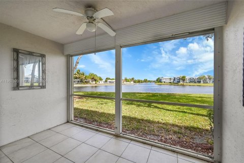 Copropriété à vendre à Tamarac, Floride: 2 chambres, 112.88 m2 № 2029764 - photo 22