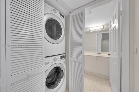 Copropriété à vendre à Tamarac, Floride: 2 chambres, 112.88 m2 № 2029764 - photo 6