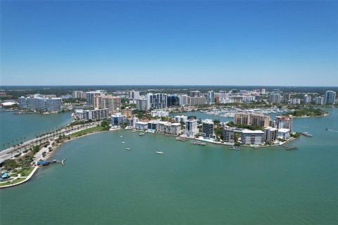 Купить кондоминиум в Сарасота, Флорида 7 комнат, 287.81м2, № 1522282 - фото 18