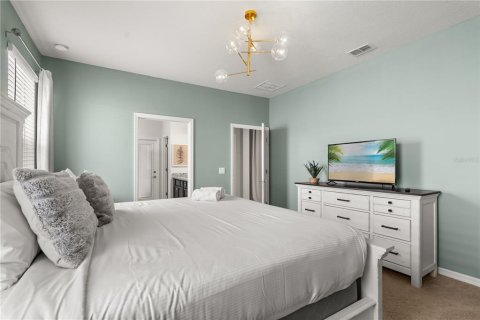 House in Davenport, Florida 8 bedrooms, 373.93 sq.m. № 1876630 - photo 22