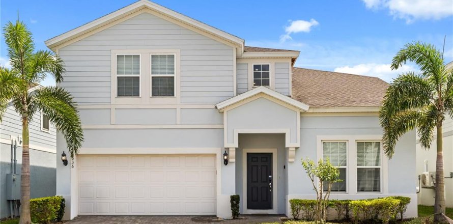 House in Davenport, Florida 8 bedrooms, 373.93 sq.m. № 1876630