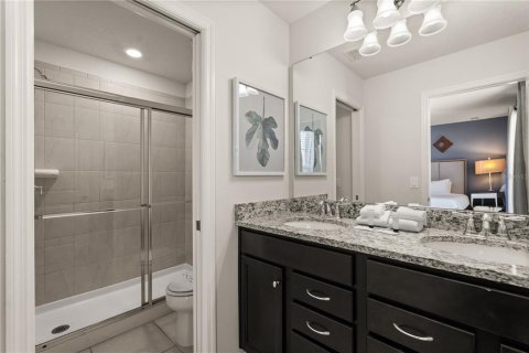 House in Davenport, Florida 8 bedrooms, 373.93 sq.m. № 1876630 - photo 26