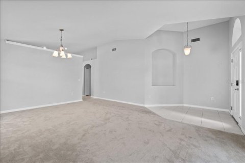 Villa ou maison à louer à Lakeland, Floride: 4 chambres, 183.76 m2 № 2388741 - photo 9