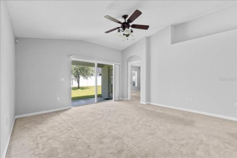 Villa ou maison à louer à Lakeland, Floride: 4 chambres, 183.76 m2 № 2388741 - photo 12