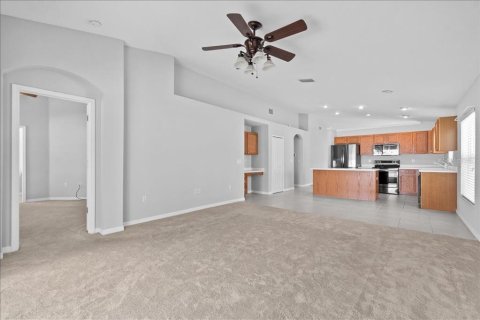 Villa ou maison à louer à Lakeland, Floride: 4 chambres, 183.76 m2 № 2388741 - photo 13