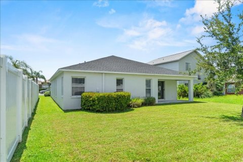 Villa ou maison à louer à Lakeland, Floride: 4 chambres, 183.76 m2 № 2388741 - photo 4