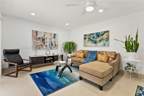 Townhouse in Coral Springs, Florida 2 bedrooms, 119.29 sq.m. № 1786944 - photo 8