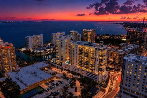 Condo in Sarasota, Florida, 2 bedrooms № 2155736 - photo 10