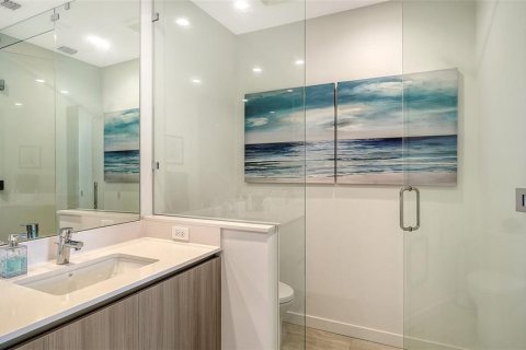 Condo in Sarasota, Florida, 2 bedrooms № 2155736 - photo 24