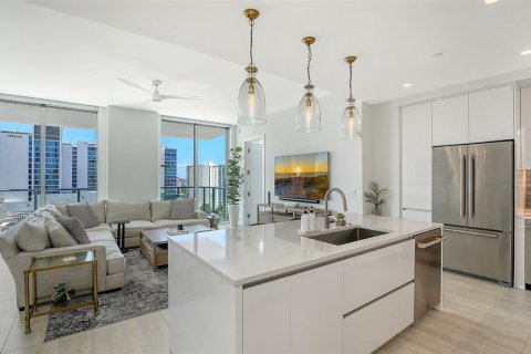 Condo in Sarasota, Florida, 2 bedrooms № 2155736 - photo 12