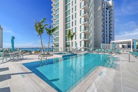 Condo in Sarasota, Florida, 2 bedrooms № 2155736 - photo 4