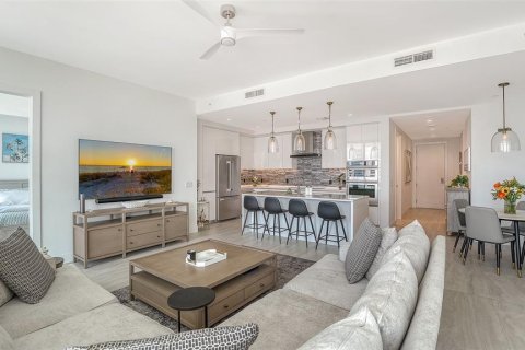 Condo in Sarasota, Florida, 2 bedrooms № 2155736 - photo 18