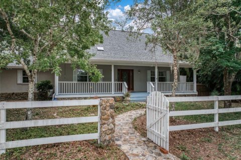 House in Sebring, Florida 3 bedrooms, 319.58 sq.m. № 1634977 - photo 1