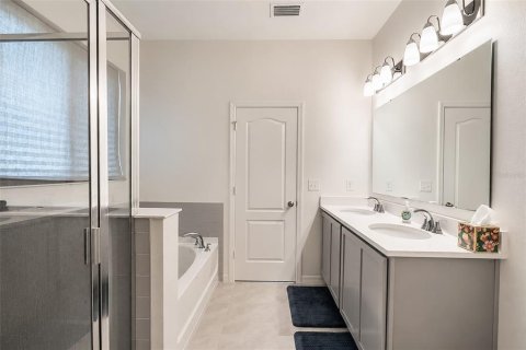 Casa en venta en Mascotte, Florida, 3 dormitorios, 142.79 m2 № 2259016 - foto 18