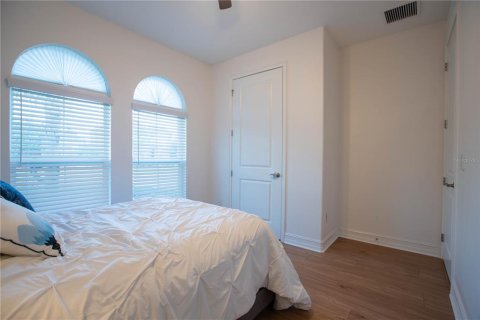 Casa en venta en Wesley Chapel, Florida, 4 dormitorios, 270.35 m2 № 1902860 - foto 19