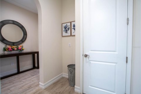 Casa en venta en Wesley Chapel, Florida, 4 dormitorios, 270.35 m2 № 1902860 - foto 22