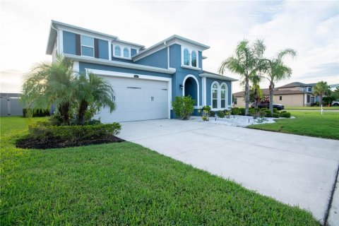 Casa en venta en Wesley Chapel, Florida, 4 dormitorios, 270.35 m2 № 1902860 - foto 4