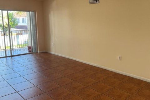 Condo in Doral, Florida, 3 bedrooms  № 2052793 - photo 3