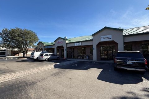 Immobilier commercial à Gainesville, Floride 778.52 m2 № 2125258