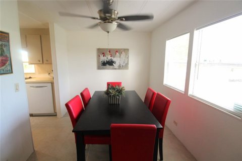 Appartement à louer à Sarasota, Floride: 2 chambres, 134.71 m2 № 1541671 - photo 5