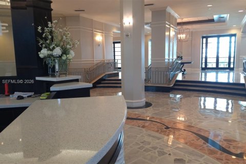 Condo in Hollywood, Florida  № 2057427 - photo 20