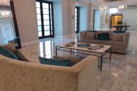 Condo in Hollywood, Florida  № 2057427 - photo 21