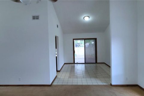House in Jacksonville, Florida 4 bedrooms, 179.02 sq.m. № 1747755 - photo 4