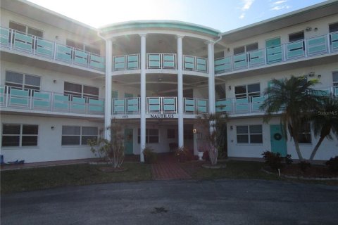 Condominio en venta en Saint Petersburg, Florida, 3 dormitorios, 158.86 m2 № 1563814 - foto 1