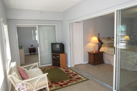 Condominio en venta en Saint Petersburg, Florida, 3 dormitorios, 158.86 m2 № 1563814 - foto 16