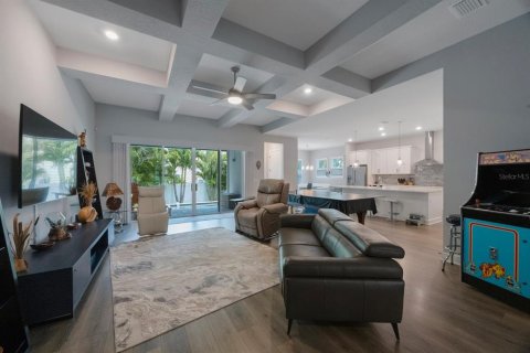 Casa en venta en Tierra Verde, Florida, 4 dormitorios, 297.1 m2 № 1917697 - foto 7