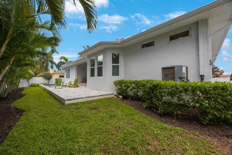 Casa en venta en Tierra Verde, Florida, 4 dormitorios, 297.1 m2 № 1917697 - foto 24