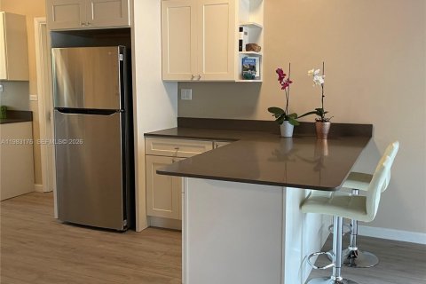 Снять в аренду виллу или дом в Пальметто-Бей, Флорида 3 спальни, 159.88м2, № 2050092 - фото 30