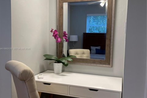 Снять в аренду виллу или дом в Пальметто-Бей, Флорида 3 спальни, 159.88м2, № 2050092 - фото 26