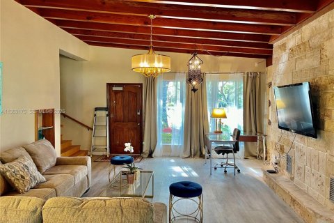 Снять в аренду виллу или дом в Пальметто-Бей, Флорида 3 спальни, 159.88м2, № 2050092 - фото 9